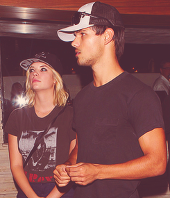  Taylor Lautner with Ashley Benson at the Red O Mexican Restaurant in L.A