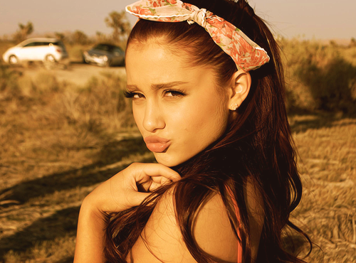  The Sexy Ariana <3