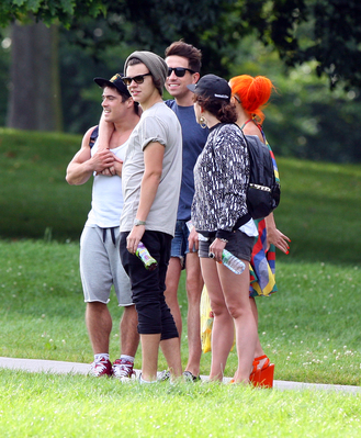  AUG 14TH - HARRY AT A PARK WITH Friends