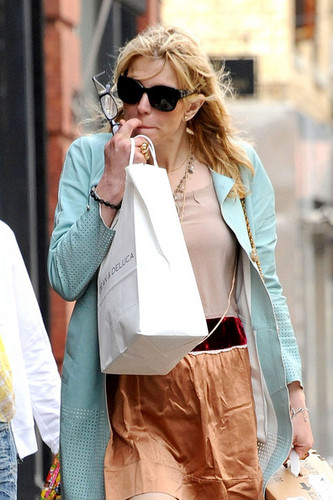 Courtney Love Shops in NYC