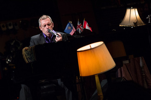  Hugh Laurie - 音乐会 at the Milwaukee Theatre 19/08/2012