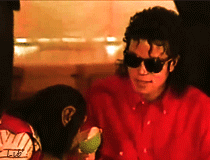 MJ's pet Bubbles Jackson and Michael Jackson ♥♥