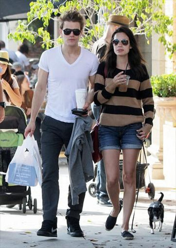  Paul and Torrey in Larchmont Village (2011)