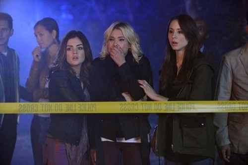  Pretty Little Liars - Episode 3.12 - The Lady Killer - Promotional фото