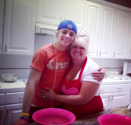  Ross and his mom
