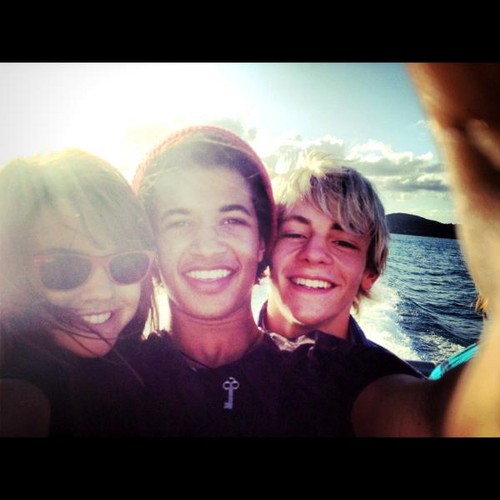  Ross with friends