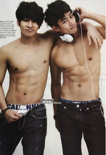  Topless 2PM in a Magazine
