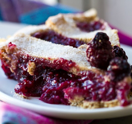  a slice of bosbes, blueberry pie