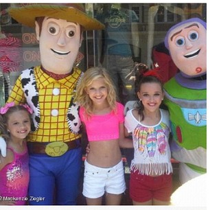  Kenzie,Paige,and Kendall with toy story characters