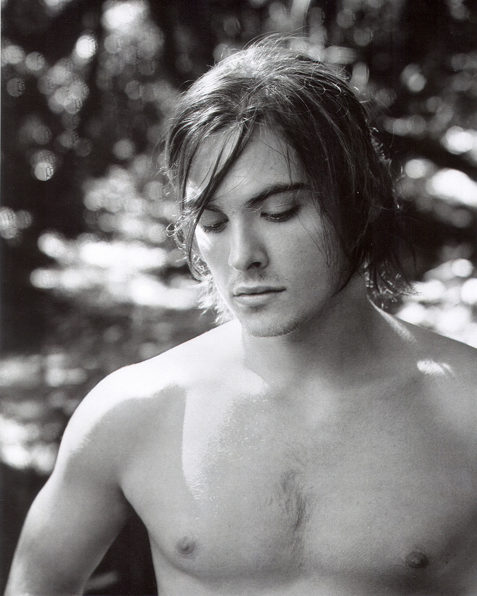 Kevin Zegers Shirtless Nude