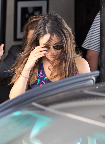  Mila Kunis leaving Casa Vega restaurant, California , 12 august 2012