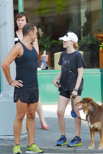  Amanda Seyfried Out and About in NYC [August 28, 2012]