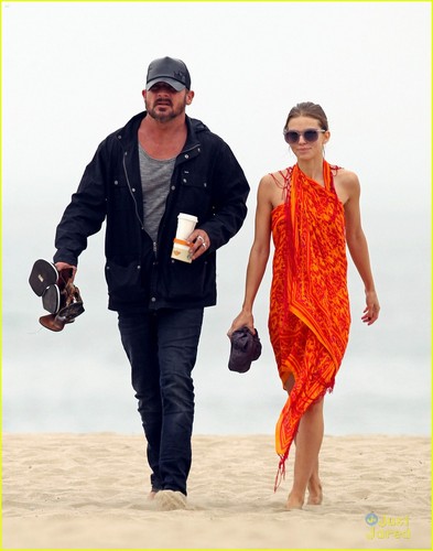AnnaLynne at the beach with boyfriend Dominic Purcell in Los Angeles on Monday afternoon (August 27)