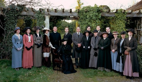  Downton Abbey Cast