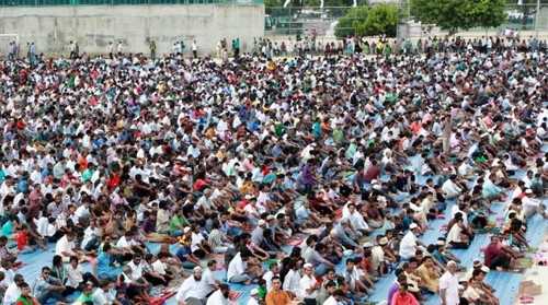  Eid prayers from all over the world