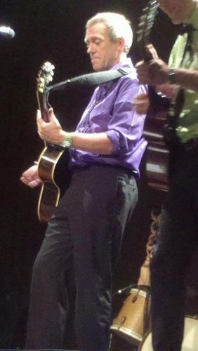 Hugh Laurie- সঙ্গীতানুষ্ঠান at Park West in Chicago 21.08.2012