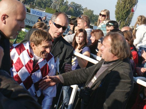  Josef Vana and his fans 2