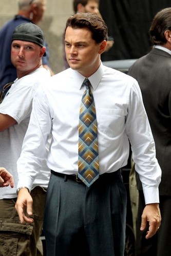  Leonardo DiCaprio On The Set Of 'The serigala, wolf Of dinding Street'