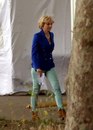  Naomi Watts on the Set of 'Diana' [August 25, 2012]