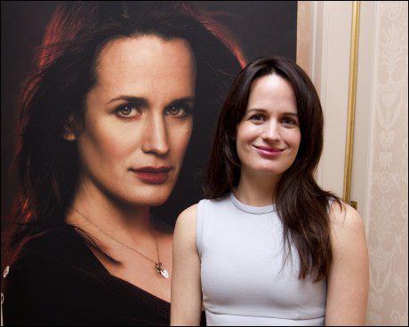  New/Old foto of Elizabeth at a BD Part 1 photocall in Norway. {17th November 2011}