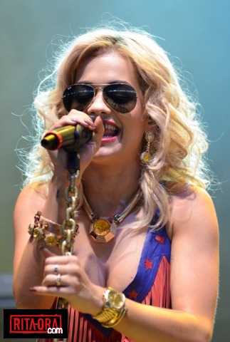  Rita Ora - The Arena Stage on 日 2 of the V Festival at Hylands Park - August 19, 2012