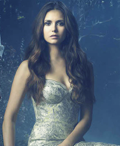  Elena in season 4