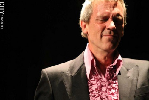 Hugh Laurie in concert the Riviera Theatre, North Tonawanda, NY 28.08.2012