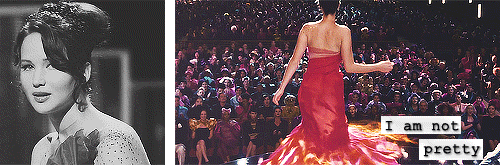  Katniss Everdeen: The Girl on moto