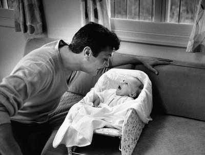  Tony Curtis with daughter Jamie Lee